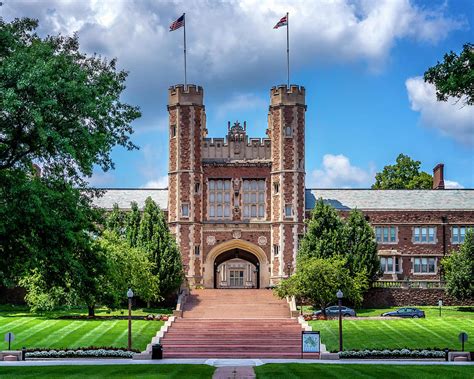 Washington u in st louis. The McKelvey School of Engineering at Washington University in St. Louis (McKelvey) has a rolling application deadline. The application fee is $75 for U.S. residents and $75 for international ... 