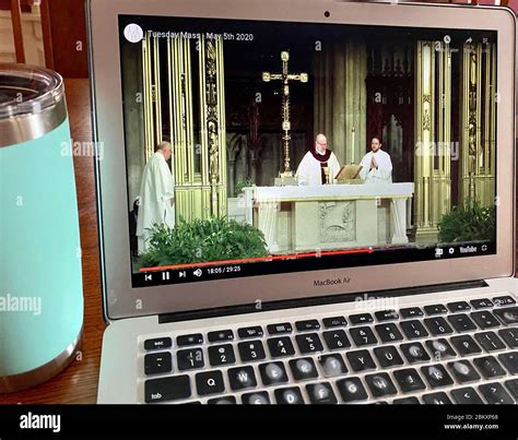 Watch Mass Online