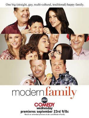 Watch Modern Family Season 1, Episode 23: Hawaii Peacock