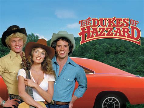 Watch dukes of hazzard. Bo (Seann William Scott) and Luke Duke (Johnny Knoxville) are a pair of good-ol'-boy brothers who tear through rural Hazzard County, Ga., transporting moonshine for their kindhearted Uncle Jesse ... 