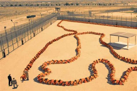 Watch human centipede 3. The Human Centipede 3. Bill Boss is the sadistic, chauvinistic and ruthless warden of George H.W. Bush State Prison. Due to a mix of mental instability and the extreme pressures brought onto him by his job, Bill brutalizes his prisoners who misbehave and often resorts to cruel punishments such as breaking Inmate 178 's arm for stabbing a prison ... 
