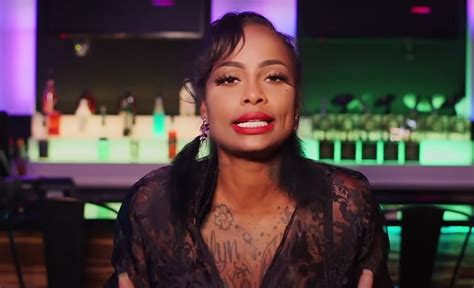 Watch Joseline's Cabaret: Miami Season , Episode 2 - The Last Supper. Stream full episodes for free online with your TV provider. .
