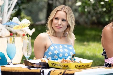 Watch the good place online. On The Good Place Season 3 Episode 8, Eleanor learned that she and Chidi shared a past. Watch the full episode online right here via TV Fanatic. 