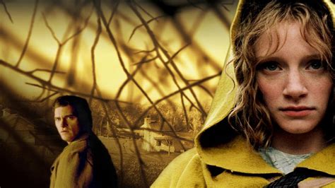 Watch 'The Village' on Netflix in Canada. {"fr"=>nil, "es"=>"M. Night Shyalaman reúne un talentoso elenco en este escalofriante relato de una comunidad aislada cuyos residentes enfrentan la amenaza constante de malvadas criaturas..