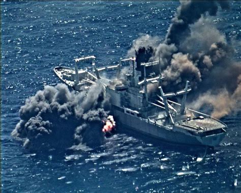 Watch this old Navy ship get shot up and sunk - Navy Times