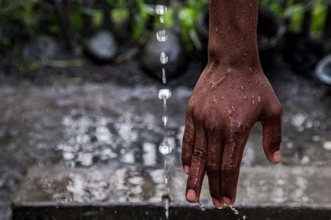 Water In Crisis - Spotlight Nepal - The Water Project