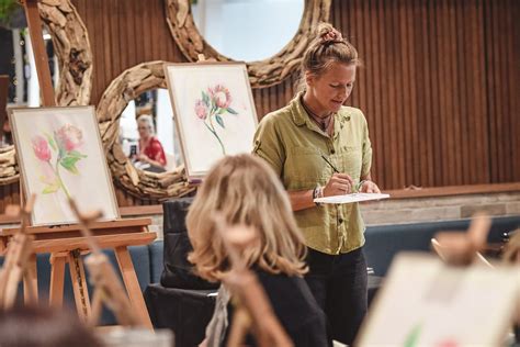 Water color classes. January 21, 2020. If you’re wondering how to spend a long weekend in Ho Chi Minh City without going to crowded popular sites, consider joining workshops in Ho … 