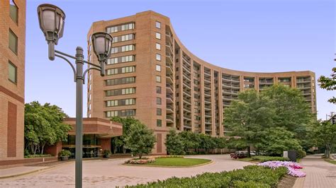 Water park towers apartments. Read 106 customer reviews of Water Park Towers Apartments, one of the best Apartments businesses at 1501/1505 Crystal Dr, Ste 1505, Arlington, VA 22202 United States. Find reviews, ratings, directions, business hours, and book appointments online. 