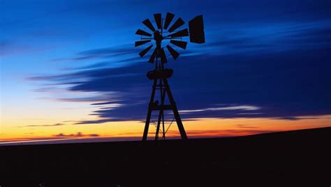 Water pumping windmills - Backwoods Home Magazine