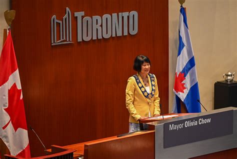 Waterfront Toronto takes Mayor Chow on tour of area from Lake Ontario