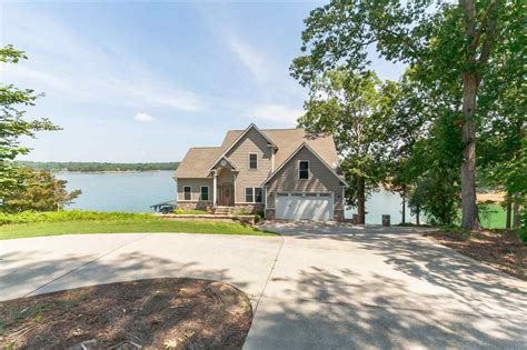 Waterfront homes for sale on lake hartwell sc. Address of Lots: 1002 and 1004 Concord Drive, Westminster SC 29693. Price: $27,900*. * Cash offers considered. General warranty deed will be issued. Prorated property owner associations fees will be paid by seller at closing. A one time $700 water/sewer tap fee will be charged. 
