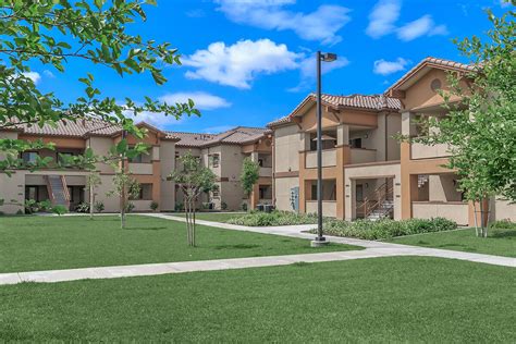 Watermark apartments bakersfield. Watermark apartments is a Apartment complex located at 4930 Gosford Rd, Silver Creek, Bakersfield, California 93313, US. The business is listed under apartment complex category. It has received 62 reviews with an average rating of 4.2 stars. 