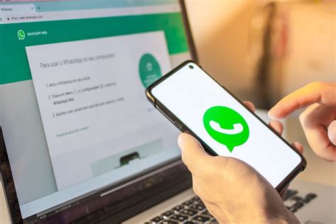 whatsapp online is basically a mirror of its mobile counterpart. . Watsaponline