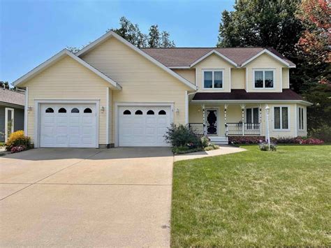 Waunakee homes for sale. For Sale: 5 beds, 4.5 baths ∙ 5388 sq. ft. ∙ 4935 Home Stretch Dr, Waunakee, WI 53597 ∙ $1,950,000 ∙ MLS# 1967379 ∙ Nestled within the prestigious Bishops Bay, Victory Homes of WI Presents their Fa... 