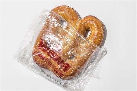Wawa pretzel. Personalized health review for Wawa Baked Fresh Daily, Pretzels: 320 calories, nutrition grade (D plus), problematic ingredients, and more. Learn the good & bad for 250,000+ products. 