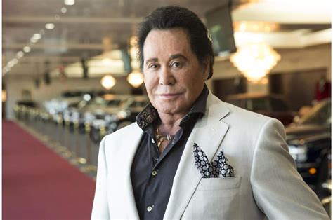 Feb 5, 2024 · Wayne Newton Net Worth and Achievements As of our latest research, Wayne Newton’s net worth is estimated at an impressive $50 million. Beyond financial success, Newton has achieved numerous milestones throughout his illustrious career.