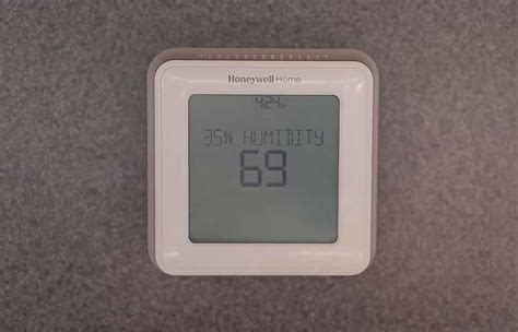 We have a Honeywell T5 thermostat and it locked. Is there a