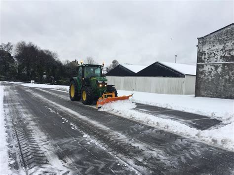 We have gritters out servicing... - JBB GROUNDCARE LTD Facebook