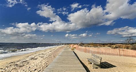 Foreca provides you the most accurate local and long-range weather forecasts, radar maps, alerts, and severe weather updates for worldwide locations. ... Hammonasset Beach. …. 