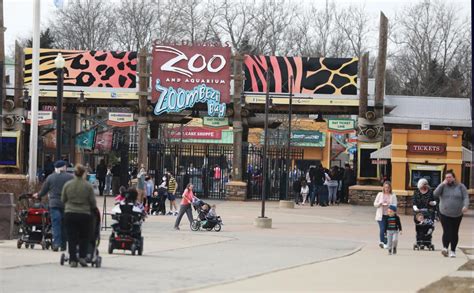 Weather at the columbus zoo. POWELL, Ohio (WCMH) — The Columbus Zoo and Aquarium is getting a new attraction in the form of sky-high views. One month after regaining its zoological accreditation, the zoo announced the ... 
