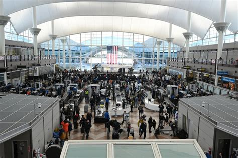 Weather forces flight delays, cancellations at Denver airport