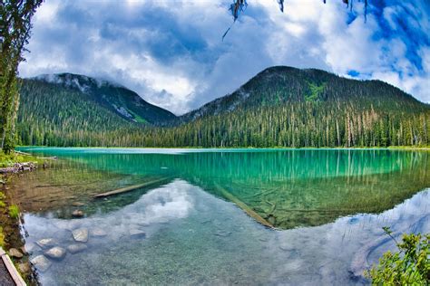 Weather in canadian lakes 10 days. Weather forecasts play an essential role in our daily lives, helping us plan our activities and stay prepared for any weather conditions that may come our way. One of the most comm... 