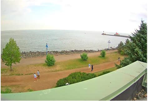 Webcam lake superior. Welcome to Duluth Harbor Cam located on the western tip of Lake Superior. Here we have 17 live cameras streaming 24/7 located around the Duluth-Superior Harbor and stretching to Wisconsin Point ... 