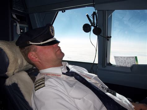Webinar Understanding and Managing Pilot Fatigue