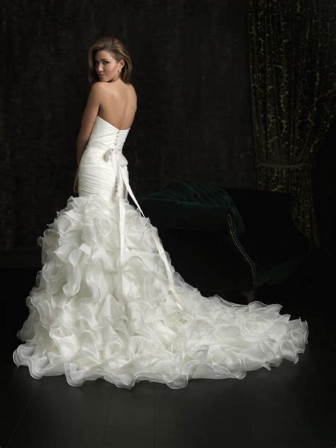 Wedding Dresses Ruffles At Bottom - Lightinthebox.com