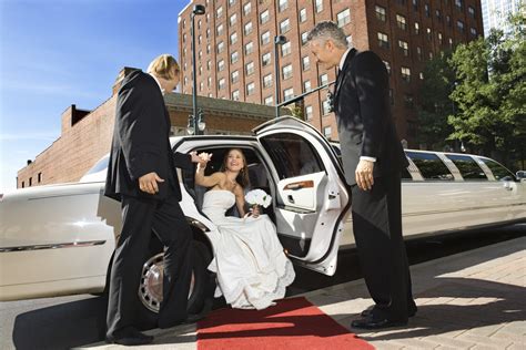 Wedding Limo, Wedding Transportation Limos.com