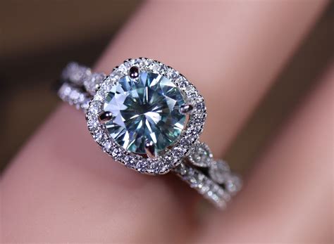 Wedding Ring Moissanite