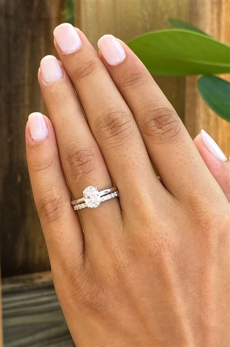 Wedding bands for oval rings. There are many options for pairing an oval diamond engagement ring with a wedding band. There’s rounded classic polished bands, flat bands, full eternity diamond pavé bands, … 
