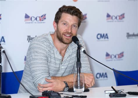 Wedding brett eldredge wife. Brett Eldredge Net Worth, Age, Wiki, Biography, Relationship, Wife, Dating, Ethnicity, Height & Facts Posted on March 1, 2024 March 3, 2024 by Mayur Patil Spread the love 