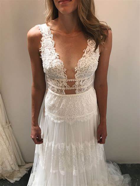 Wedding dresses denver. At Emily’s Boutique, you will find a wide variety of gowns, as well as outstanding customer service. Our great collection of designer wedding gowns, quinceañera, mother of the bride, bridesmaids, flower girls, first communion and baptism dresses will make your special occasion unforgettable. Schedule Online Call Today: (303) … 