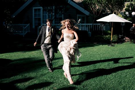 Wedding photographers. Hire a perfect San Carlos de Bariloche wedding photographer. MyWed shares the best photos and prices of 10 professional wedding photographers in San Carlos de Bariloche. 
