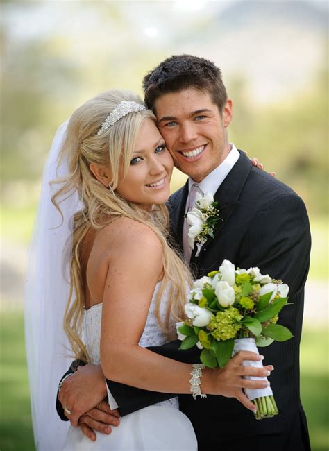 Wedding pictures. Give your wedding photos the attention they deserve with our Wedding Canvas Prints. Printed on a unique, cotton-blended canvas with three sleek, metal frame options, each wedding photo canvas is constructed to be durable and design forward — living up to your best day. 