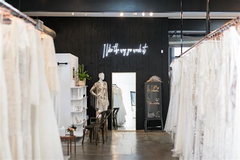 Wedding shops in denver co. Feb 23, 2022 ... Non Traditional Wedding Dress Online Shops Hi, my name is Katie & I got married in a pink and purple formal dress that cost me $900 Let's ... 