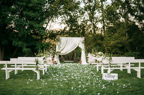 Wedding venues cheap. When it comes to planning a wedding, one of the most important decisions is finding the perfect venue. For couples looking to tie the knot in a stunning beachfront setting, there a... 