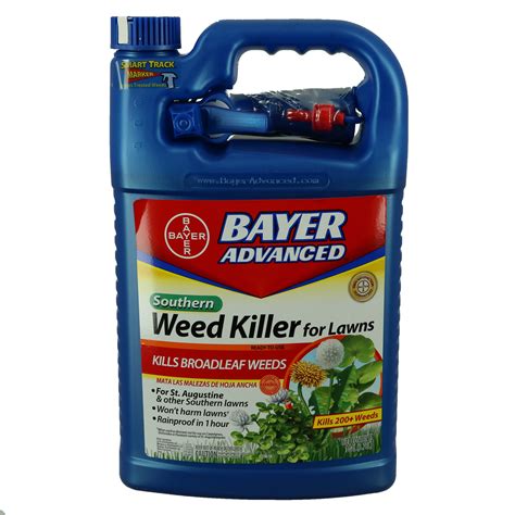 Weed killer for lawns. With 3 active weed killers, it can be used throughout the growing season to eradicate weeds, strengthen the lawn & really get to grips with any moss build up. 4 in 1 Lawn Care to Green, Feed, Weed and Kill Moss. The high iron content acts as a moss killer and aids scarifying. Added Sulfur Trioxide and Calcium Oxide help balance the soils pH. 