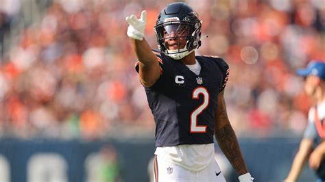 Week 16 updates: WR DJ Moore suffers ankle injury on Chicago Bears’ 1st play against Arizona Cardinals
