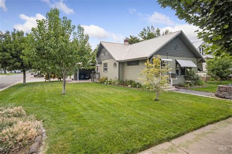 Weiser idaho real estate. View detailed information about property 1525 Trail Way, Weiser, ID 83672 including listing details, property photos, school and neighborhood data, and much more. Realtor.com® Real Estate App ... 
