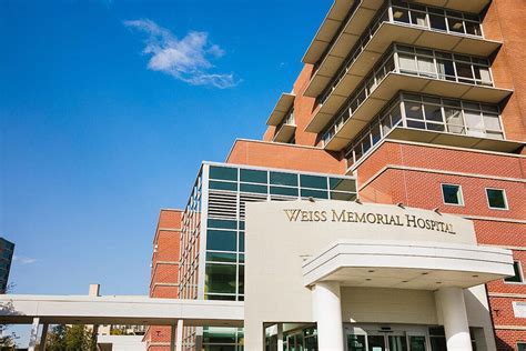 Weiss memorial. Weiss Memorial Hospital strives to ensure that your patient experience here is as pleasant as possible. Hospital experiences can vary widely, but rest assured that when visiting us, you’re not only our patient, you’re also our guest. Before your visit, we want you to know what to expect. Learn more about planning your visit. 