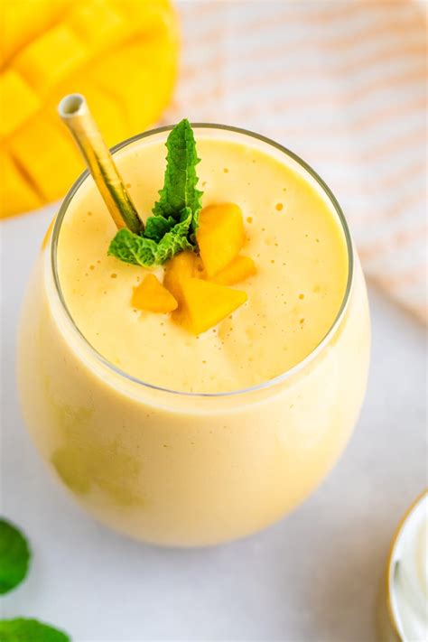 Welcome Spring with this yummy sweet delicious easy mango smoothie …