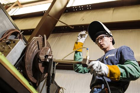 Welding jobs in florida. Advanced Mechanical Enterprises. Fort Lauderdale, FL 33315. ( Edgewood area) $25 - $37 an hour. Full-time. 40 hours per week. Monday to Friday + 4. Easily apply. The Welder/Fabricator will provide marine welding, fabrication, and mechanical support to projects as assigned by the direct manager. 