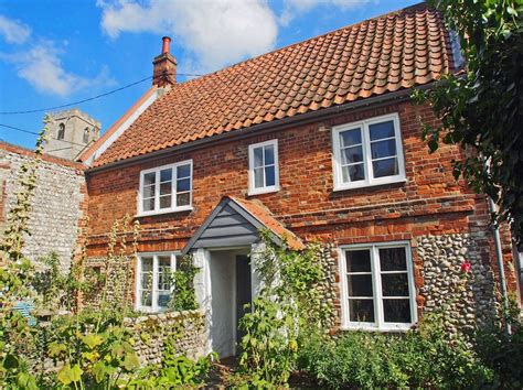 Well Cottage - Cley. Coastal Holiday Cottage North Norfolk