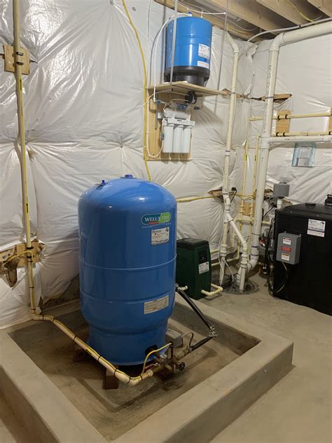 Well pump tank. Mar 7, 2024 · WaterWorker HT20HB Horizontal Pressure Well Tank, 20-Gallon Capacity, Blue. (Click Image to Learn More) This is a horizontal tank from WaterWorker. The space requirement is different from that of a vertical tank. Its length is 30.5 inches and capacity is 20 gallons. 