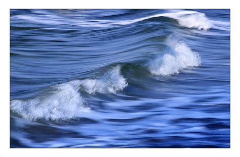Wellen. Wellenwerk Surfen auf Europas größter Indoor Surfwelle. Im Wellenwerk wird auf der ersten und einzigen Indoor Welle der Hauptstadt gesurft. Unsere Welle ist für jedes Level geeignet und garantiert dir ein unvergessliches Surferlebnis bei sommerlichen Wassertemperaturen in Höhe von 26 °C und einem perfekten und endlosen Swell. 