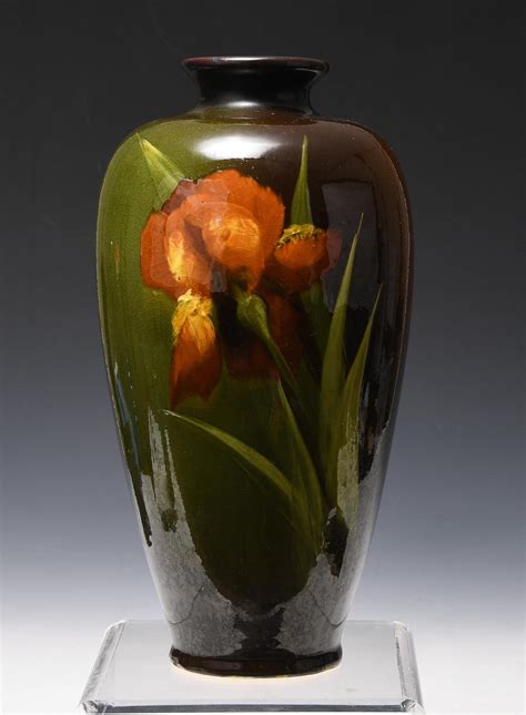 Weller Louwelsa Vase Circa 1905 - Oct 19, 2024 Oakridge Auction ...