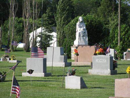 Wellman funeral home circleville.  Court St.  - .  Wellman Funeral Home has two convenient loca...