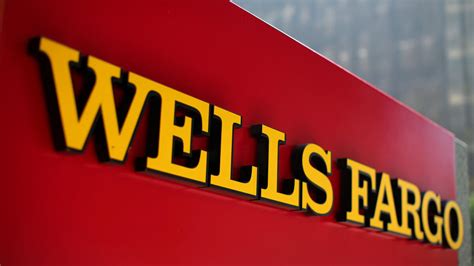 Wells Fargo uses a “hybrid flexible model” in scheduling its em